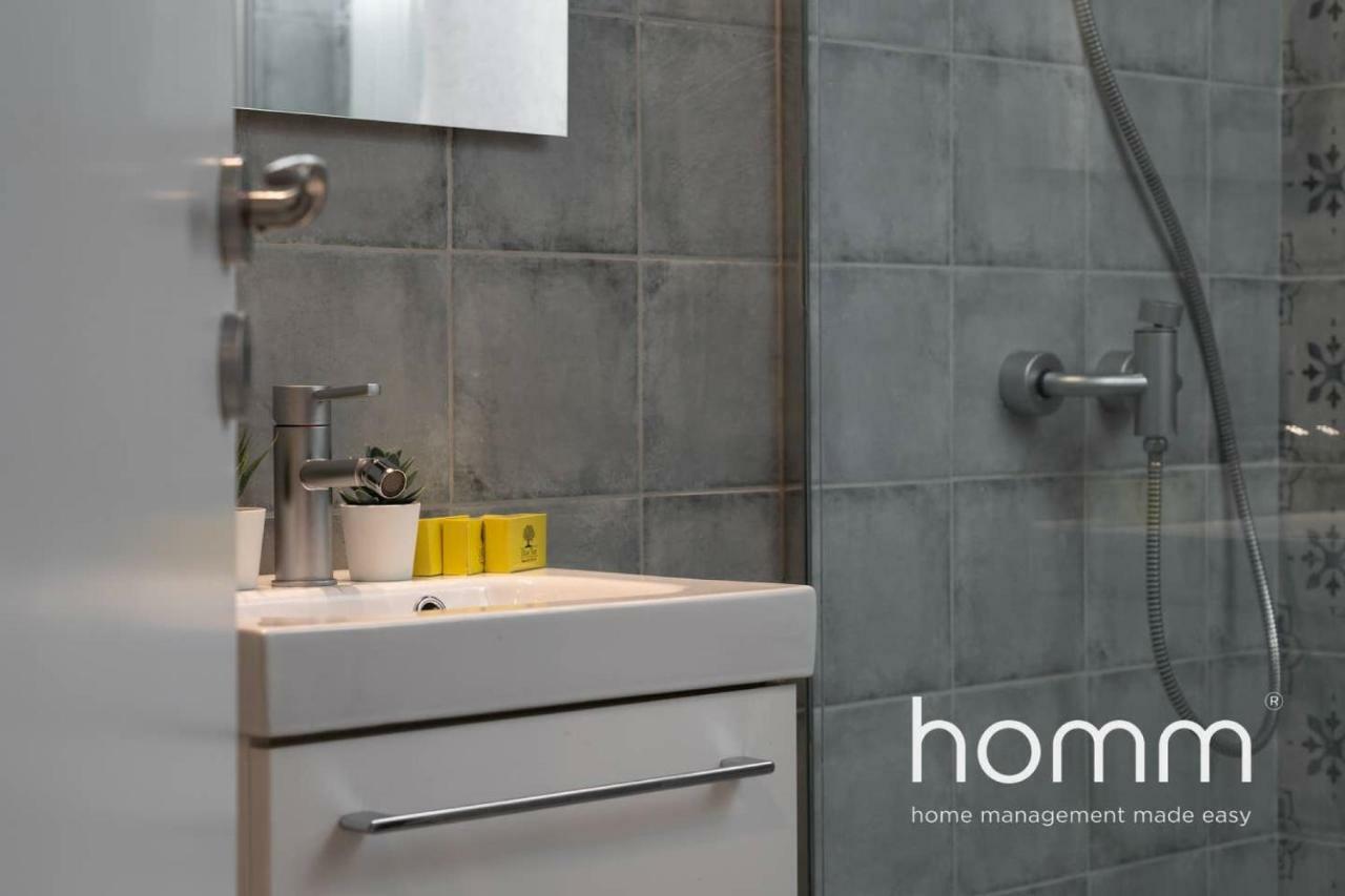 Nemeseos 1St Floor Homm Apartment With Roof Garden And Wading Pool Афины Экстерьер фото